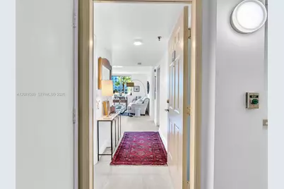 1621 Bay Rd #408, Miami Beach, FL 33139 - Photo 3