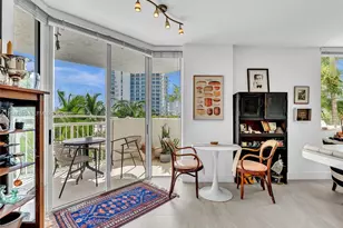 1621 Bay Rd, Miami Beach, FL 33139 - Photo 9