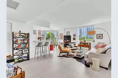 1621 Bay Rd #408, Miami Beach, FL 33139 - Photo 5