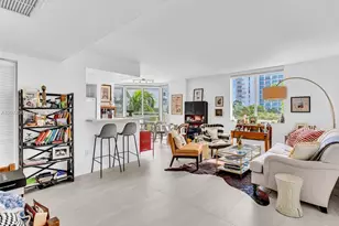 1621 Bay Rd, Miami Beach, FL 33139 - Photo 5
