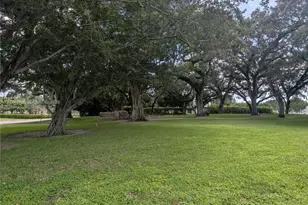 9471 Evergreen Pl, Davie, FL 33324 - Photo 11
