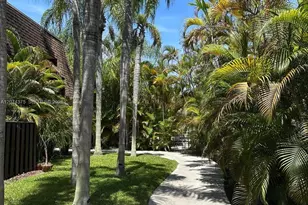 13730 SW 90th Ave, Miami, FL 33176 - Photo 21