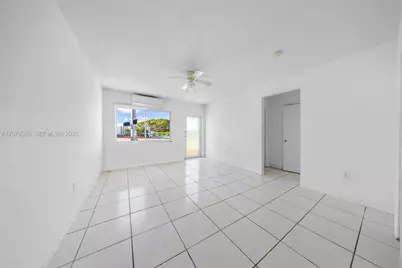 625 75th St, Miami Beach, FL 33141 - Photo 13