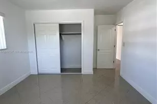 512 SW 10th St, Hallandale Beach, FL 33009 - Photo 15