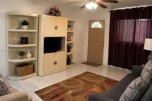 512 SW 10th St, Hallandale Beach, FL 33009 - Photo 21