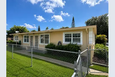 512 SW 10th St, Hallandale Beach, FL 33009 - Photo 3