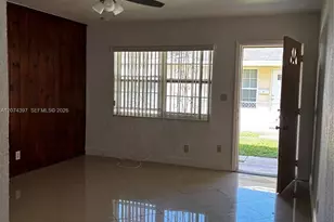 512 SW 10th St, Hallandale Beach, FL 33009 - Photo 7
