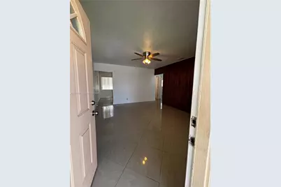 512 SW 10th St, Hallandale Beach, FL 33009 - Photo 5