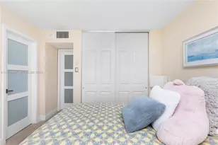 2101 S Ocean Dr, Hollywood, FL 33019 - Photo 17