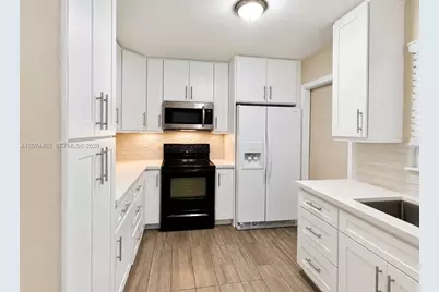 3861 NW 6th St, Lauderhill, FL 33311 - Photo 11