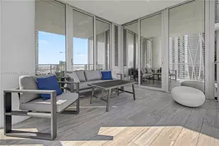 851 NE 1st Ave, Miami, FL 33132 - Photo 9