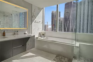 851 NE 1st Ave, Miami, FL 33132 - Photo 15