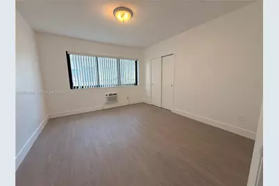811 81st St #2, Miami Beach, FL 33141 - Photo 9