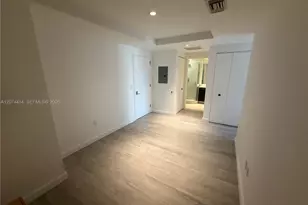 45 SW 9th St, Miami, FL 33130 - Photo 19
