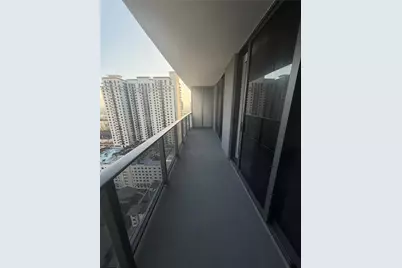 45 SW 9th St #2504, Miami, FL 33130 - Photo 17