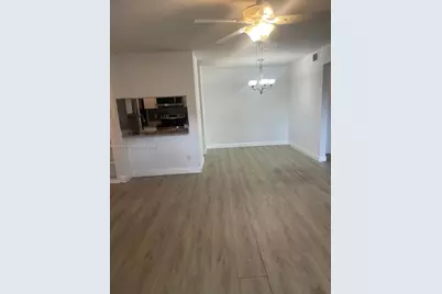 927 Riverside Dr #320, Coral Springs, FL 33071 - Photo 3