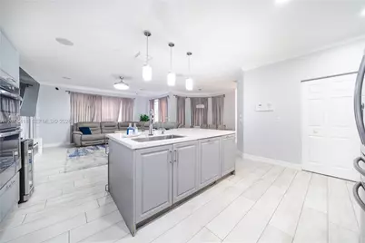 15792 SW 24th St, Miramar, FL 33027 - Photo 9