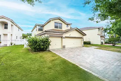 15792 SW 24th St, Miramar, FL 33027 - Photo 3