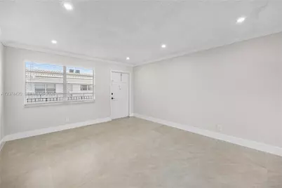 4933 Hollywood Blvd #202, Hollywood, FL 33021 - Photo 7