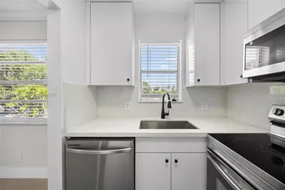 4933 Hollywood Blvd #202, Hollywood, FL 33021 - Photo 3