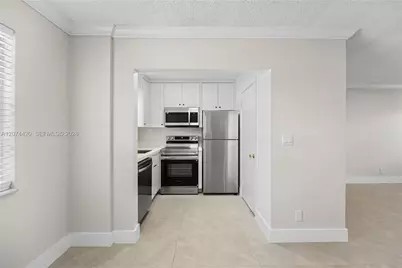 4933 Hollywood Blvd #202, Hollywood, FL 33021 - Photo 5