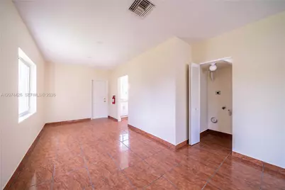 414 NW 84th Ter #414, Miami, FL 33150 - Photo 3