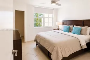 19701 E Country Club Dr, Aventura, FL 33180 - Photo 15