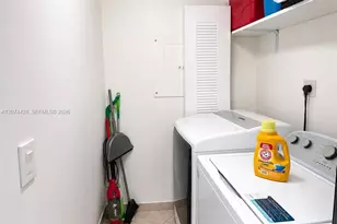 19701 E Country Club Dr, Aventura, FL 33180 - Photo 25