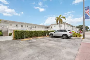 5420 Hollywood Blvd, Hollywood, FL 33021 - Photo 15