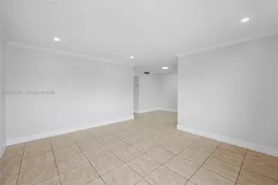 5420 Hollywood Blvd #208, Hollywood, FL 33021 - Photo 5