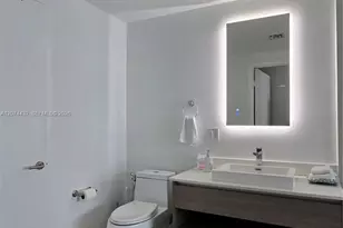 460 NE 28th St, Miami, FL 33137 - Photo 11