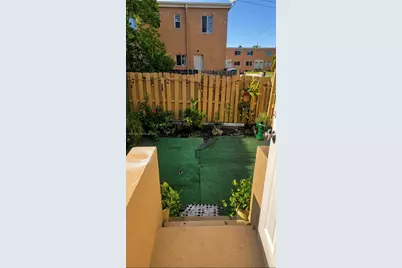 301 NW 84th St #301, Miami, FL 33150 - Photo 9