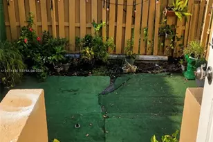 301 NW 84th St, Miami, FL 33150 - Photo 9