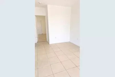 301 NW 84th St #301, Miami, FL 33150 - Photo 3