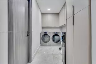 2225 NE 16th Ave, Wilton Manors, FL 33305 - Photo 31