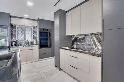 2225 NE 16th Ave, Wilton Manors, FL 33305 - Photo 25