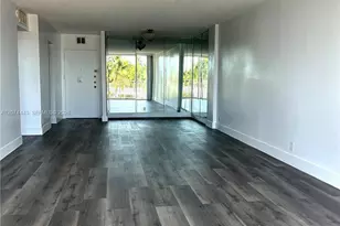 2450 NE 135th St, North Miami, FL 33181 - Photo 9