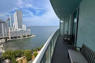 1900 N Bayshore Dr, Miami, FL 33132 - Photo 3