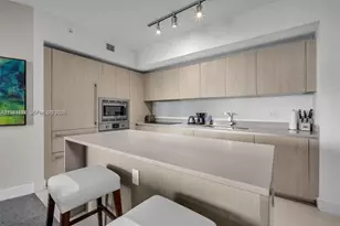 4111 S Ocean Dr, Hollywood, FL 33019 - Photo 9