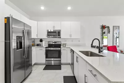 11438 W 34th Ct #11438, Hialeah, FL 33018 - Photo 3