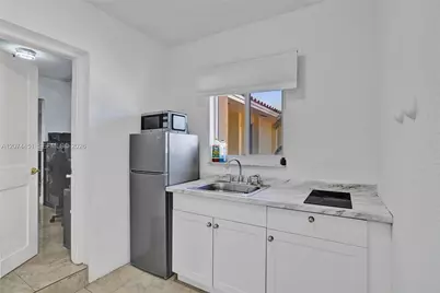 2 NE 160th St, Miami, FL 33162 - Photo 29
