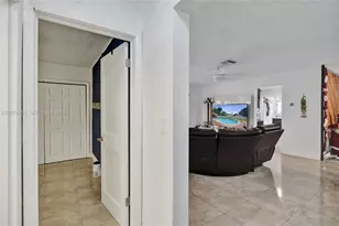 2 NE 160th St, Miami, FL 33162 - Photo 33