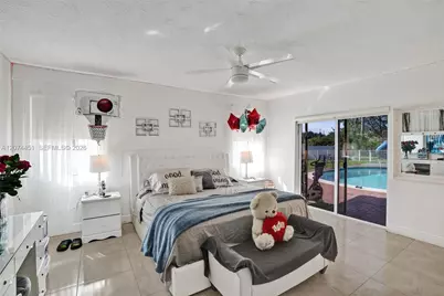 2 NE 160th St, Miami, FL 33162 - Photo 37