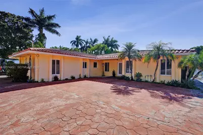2 NE 160th St, Miami, FL 33162 - Photo 1