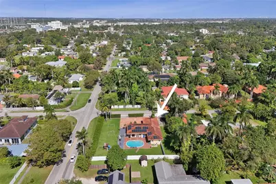 2 NE 160th St, Miami, FL 33162 - Photo 49