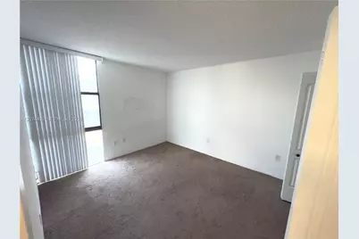 3675 N Country Club Dr #109, Aventura, FL 33180 - Photo 15