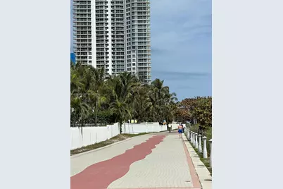 6039 Collins Ave #423, Miami Beach, FL 33140 - Photo 25