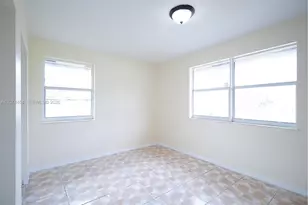 455 NW 14th St, Florida City, FL 33034 - Photo 9