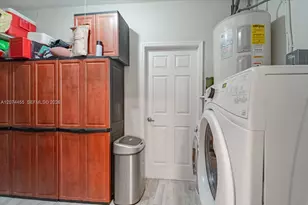 5561 SW 13th St, Plantation, FL 33317 - Photo 21