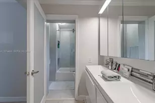 5561 SW 13th St, Plantation, FL 33317 - Photo 15